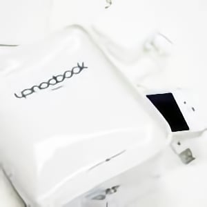 pouch book in white